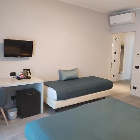 Garda Diamant Bed & Breakfast Desenzano del Garda Exterior photo