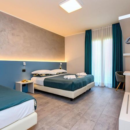 Garda Diamant Bed & Breakfast Desenzano del Garda Exterior photo
