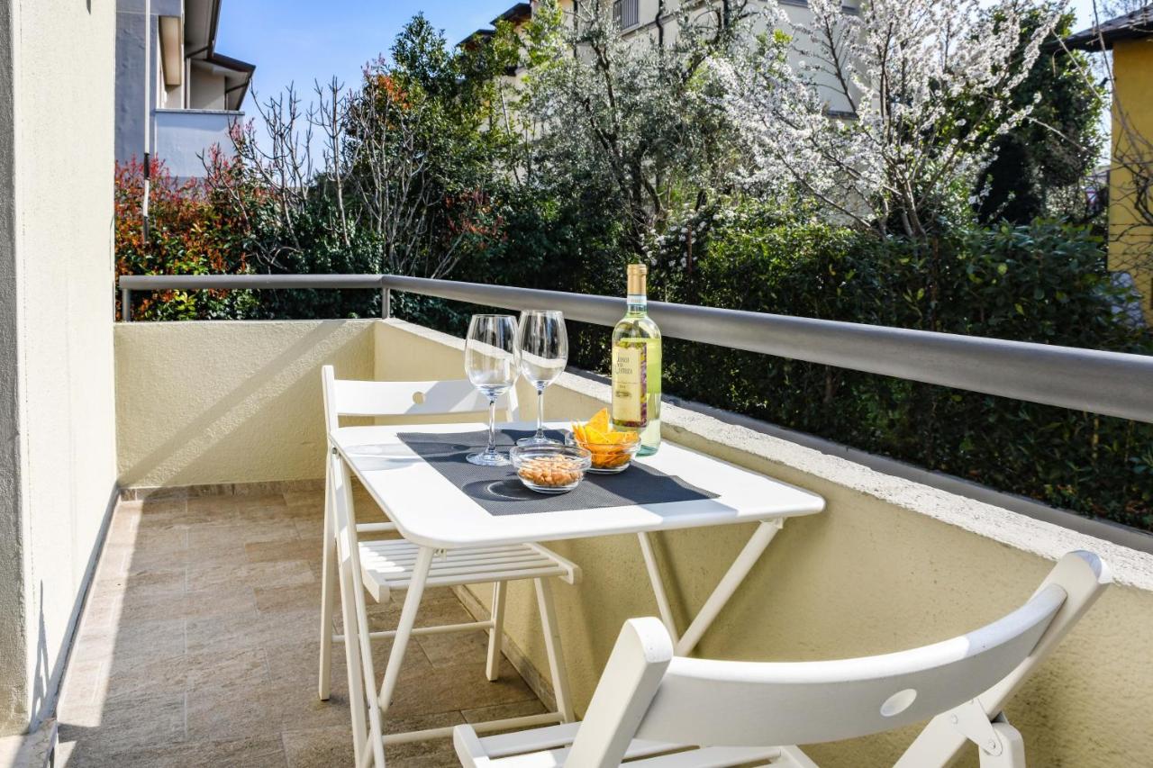 Garda Diamant Bed & Breakfast Desenzano del Garda Exterior photo
