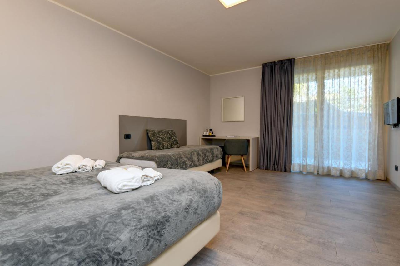 Garda Diamant Bed & Breakfast Desenzano del Garda Exterior photo